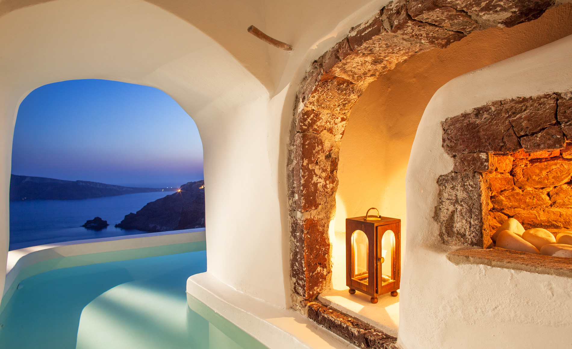 Canaves Oia Suites