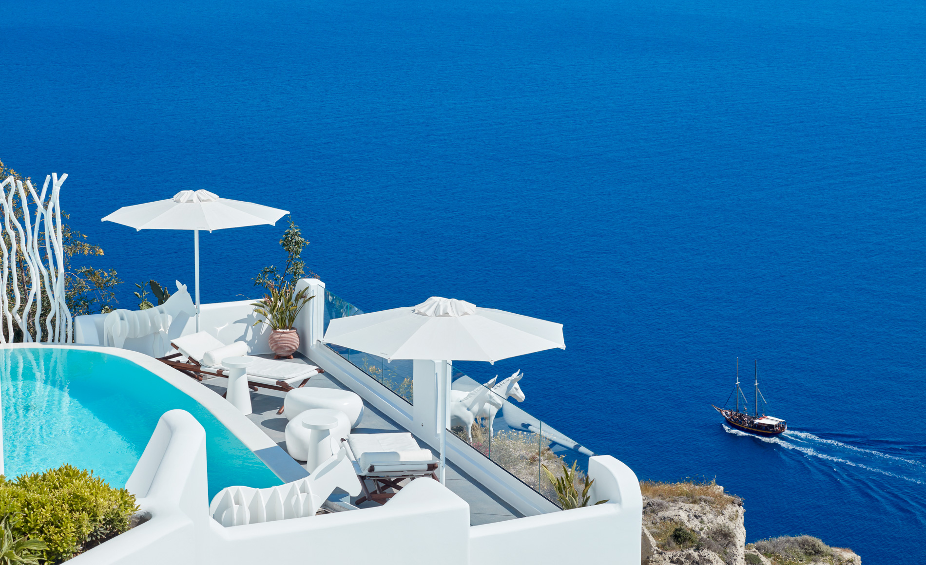 Canaves Oia Sunday Suites