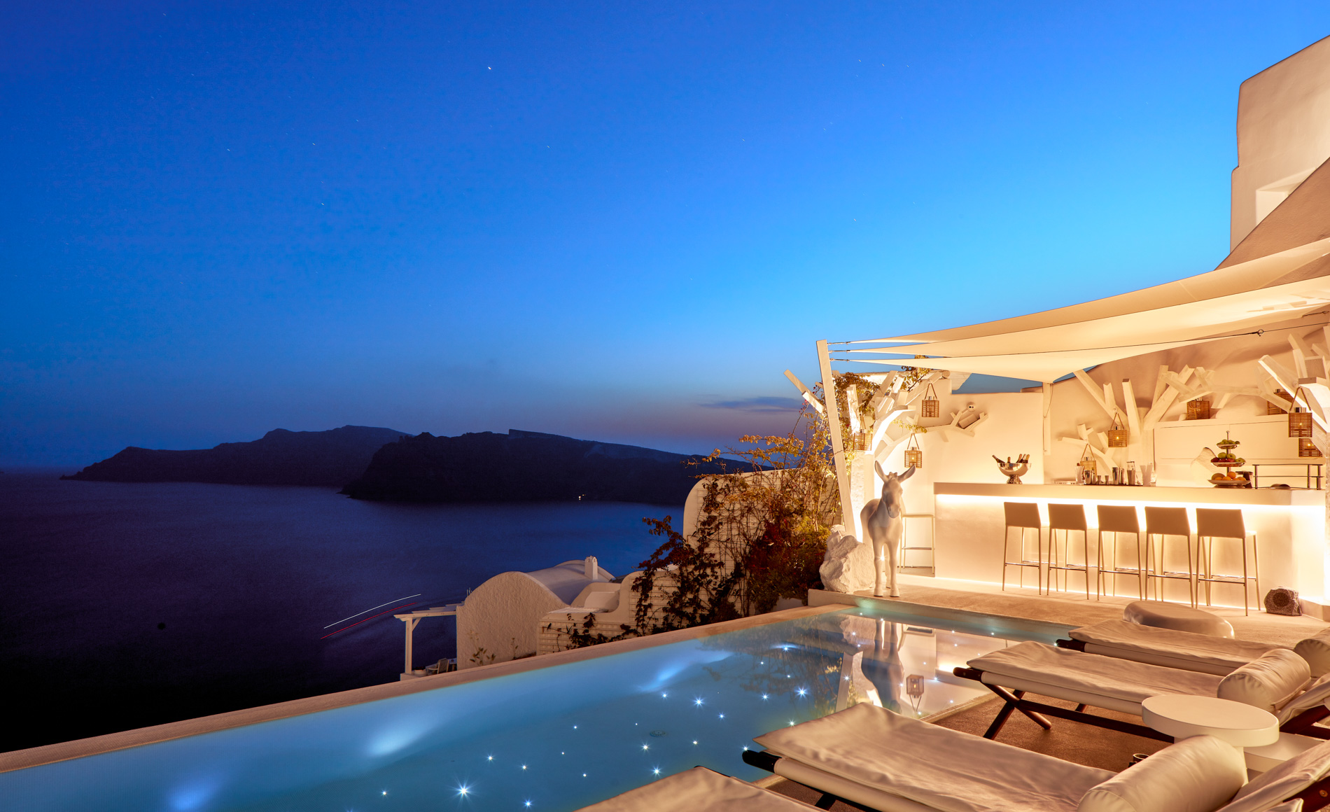 Canaves Oia Sunday Suites