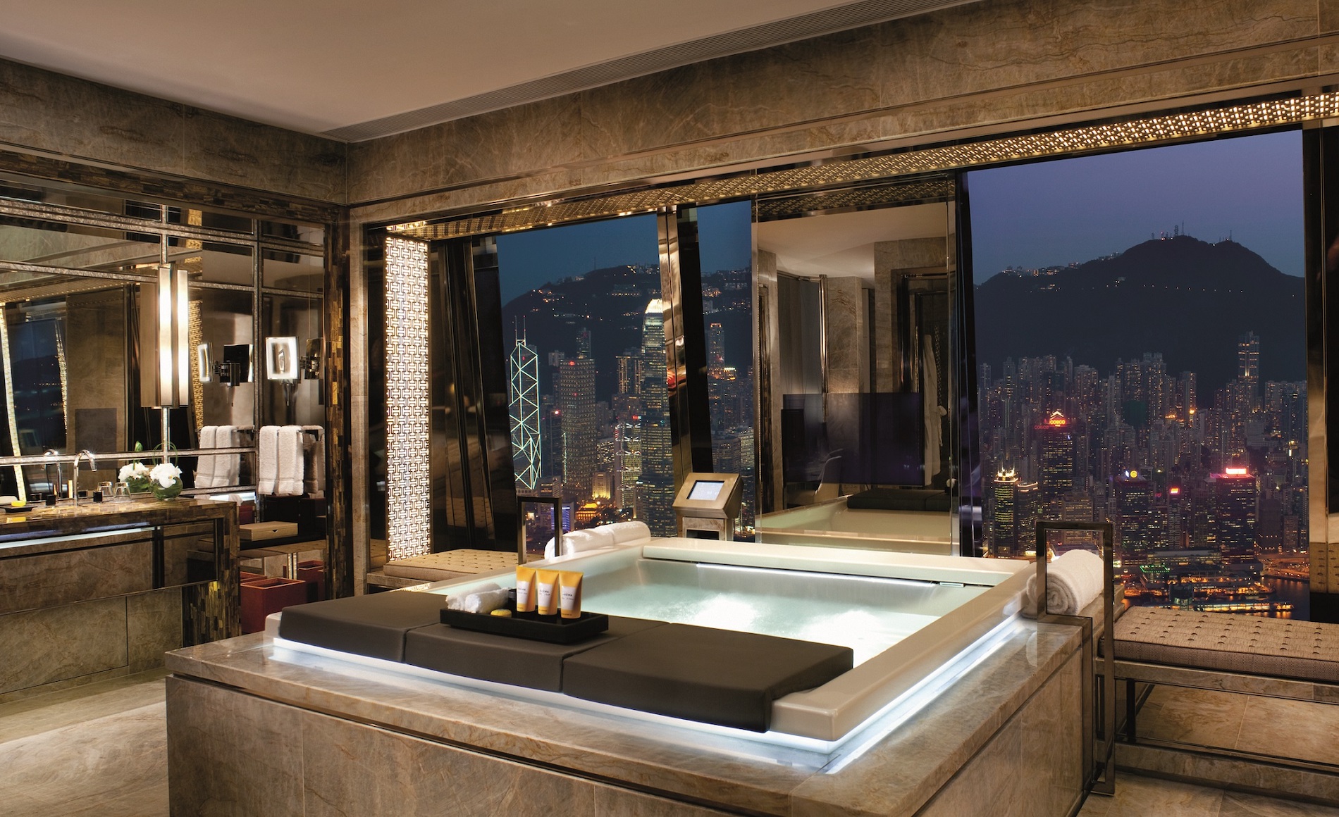 The Ritz-Carlton, Hong Kong