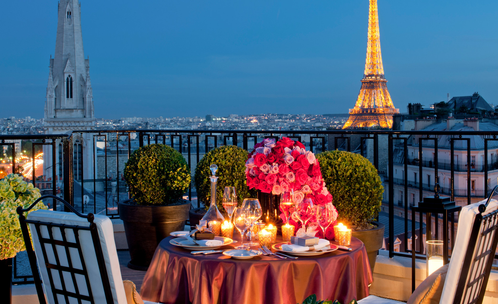 Four Seasons Hotel, George V. Paris