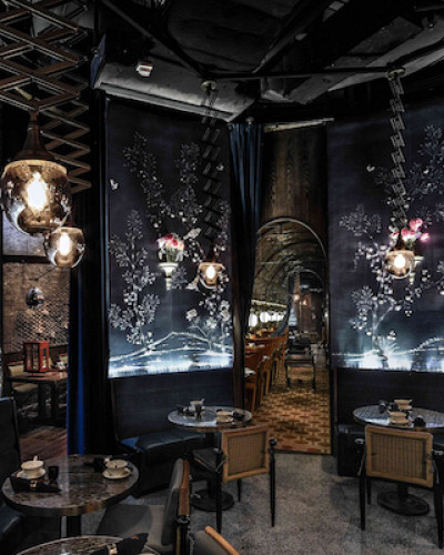 Mott 32