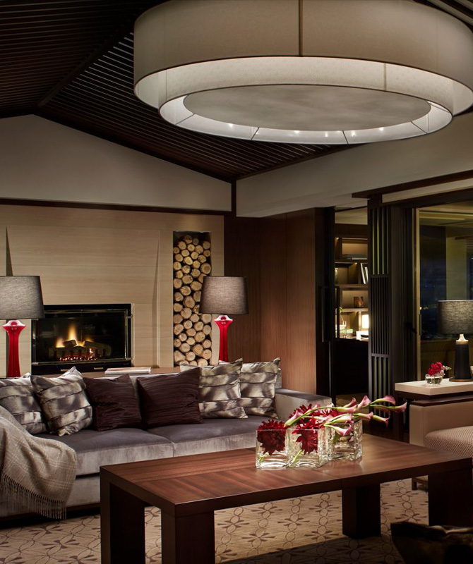 The Ritz-Carlton Suite