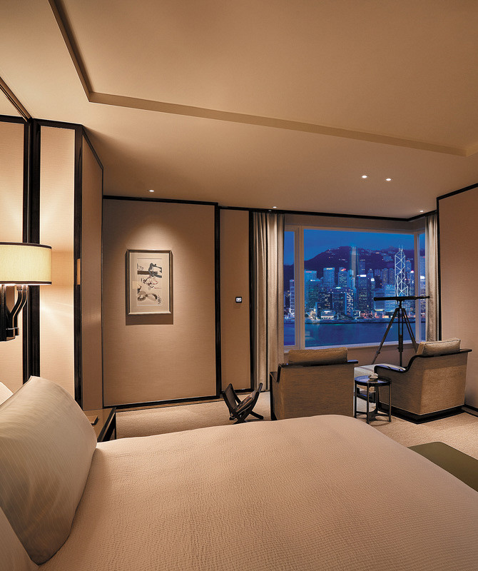 Grand Deluxe Harbour View Suite