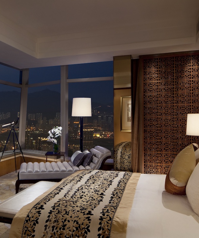 Premier Executive Suite - Victoria Harbour