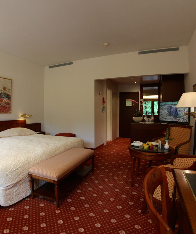 Superior Double Room with Balcony